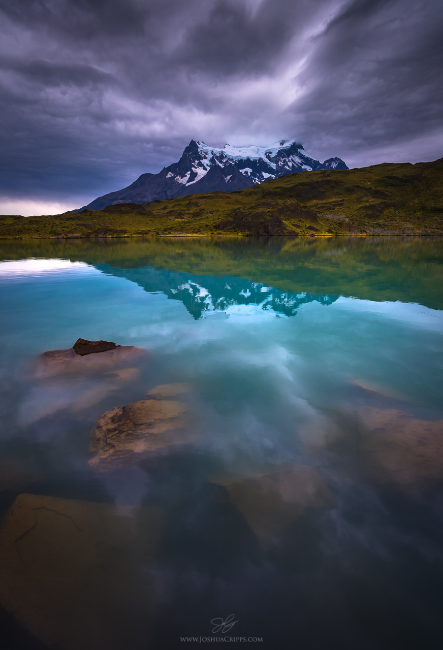 Lago Pehoe, Torres del Paine National Park, Chile
