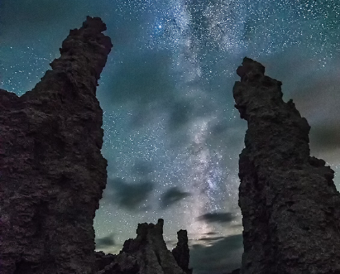 mono-lake-milky-way