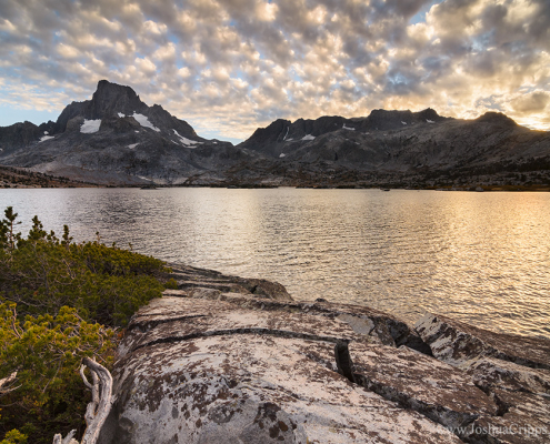 banner-peak-thousand-island-lake-sunset
