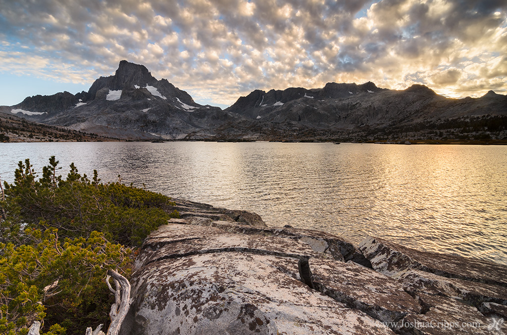 banner-peak-thousand-island-lake-sunset