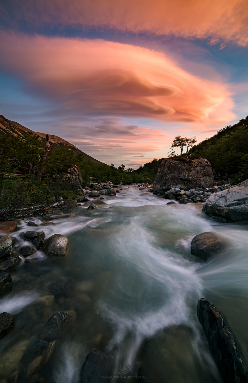 Chile-Patagonia-Cerro-Castillo-National-Reserve-Lenticular-sunset