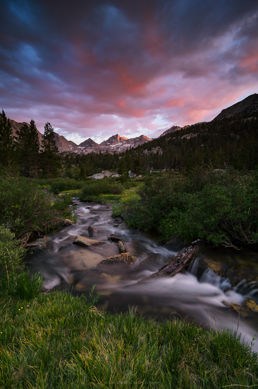High-Sierra-Little-Lakes-Valley-sunset