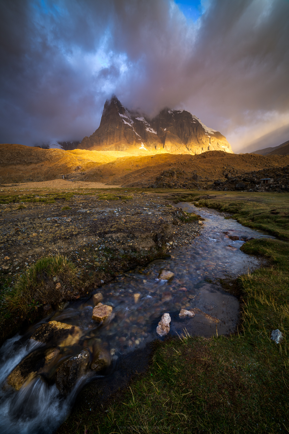 Peru-Cordillera-Huayhuash-Cuyoc