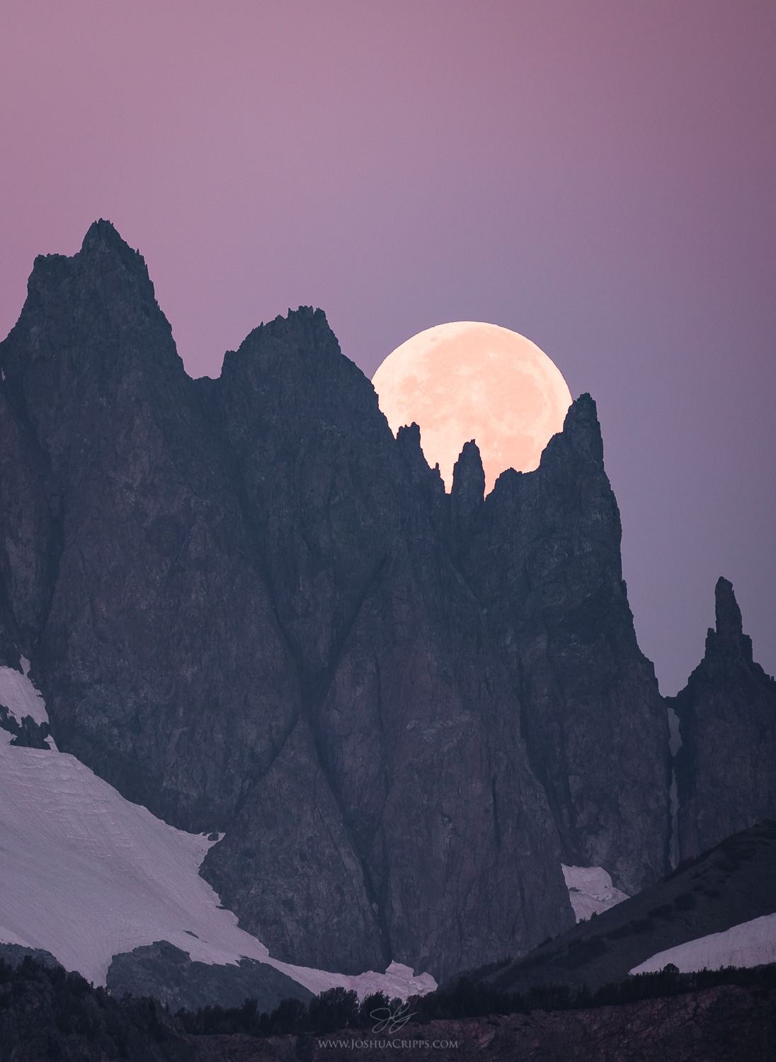 full-moon-minarets-mammoth-sierra-nevada