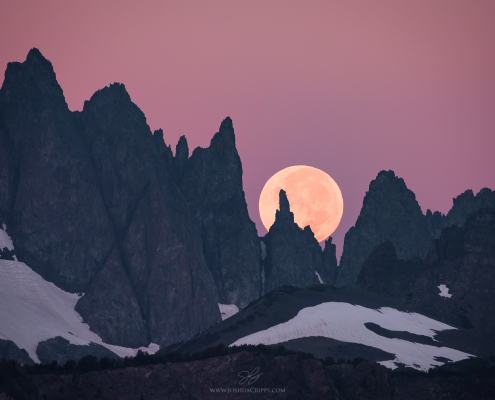 full-moon-minarets