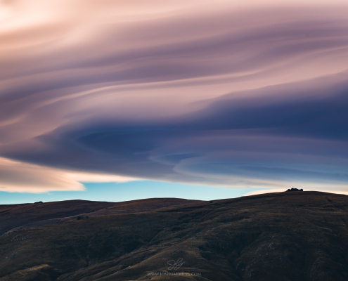 lenticular-clouds-new-zealand