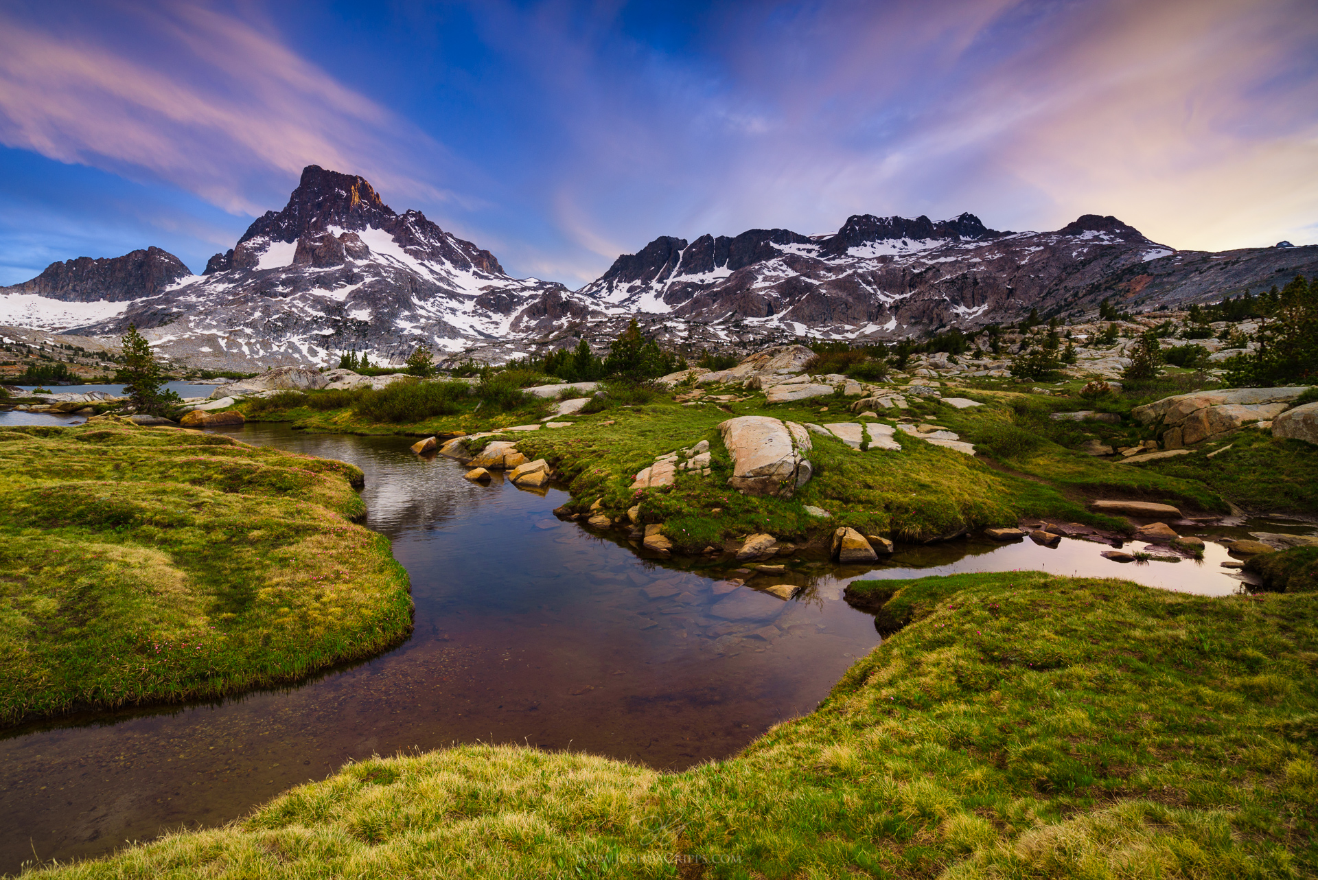 thousand-island-lake-ansel-adams-wilderness-sunset