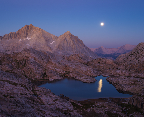 seven-gables-bear-lakes-basin-sierra-california-full-moon